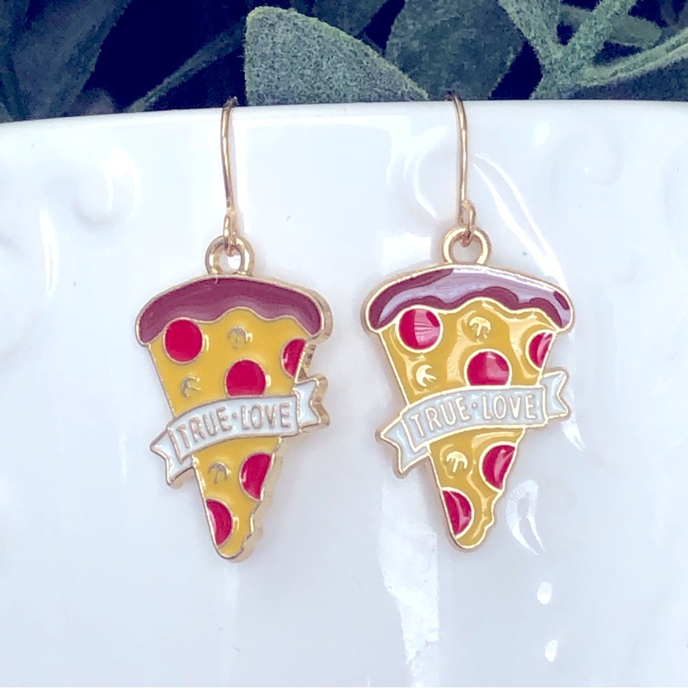 New True Love Pizza Dangling Drop Enamel Earrings Novelty Mini Food Party Gift